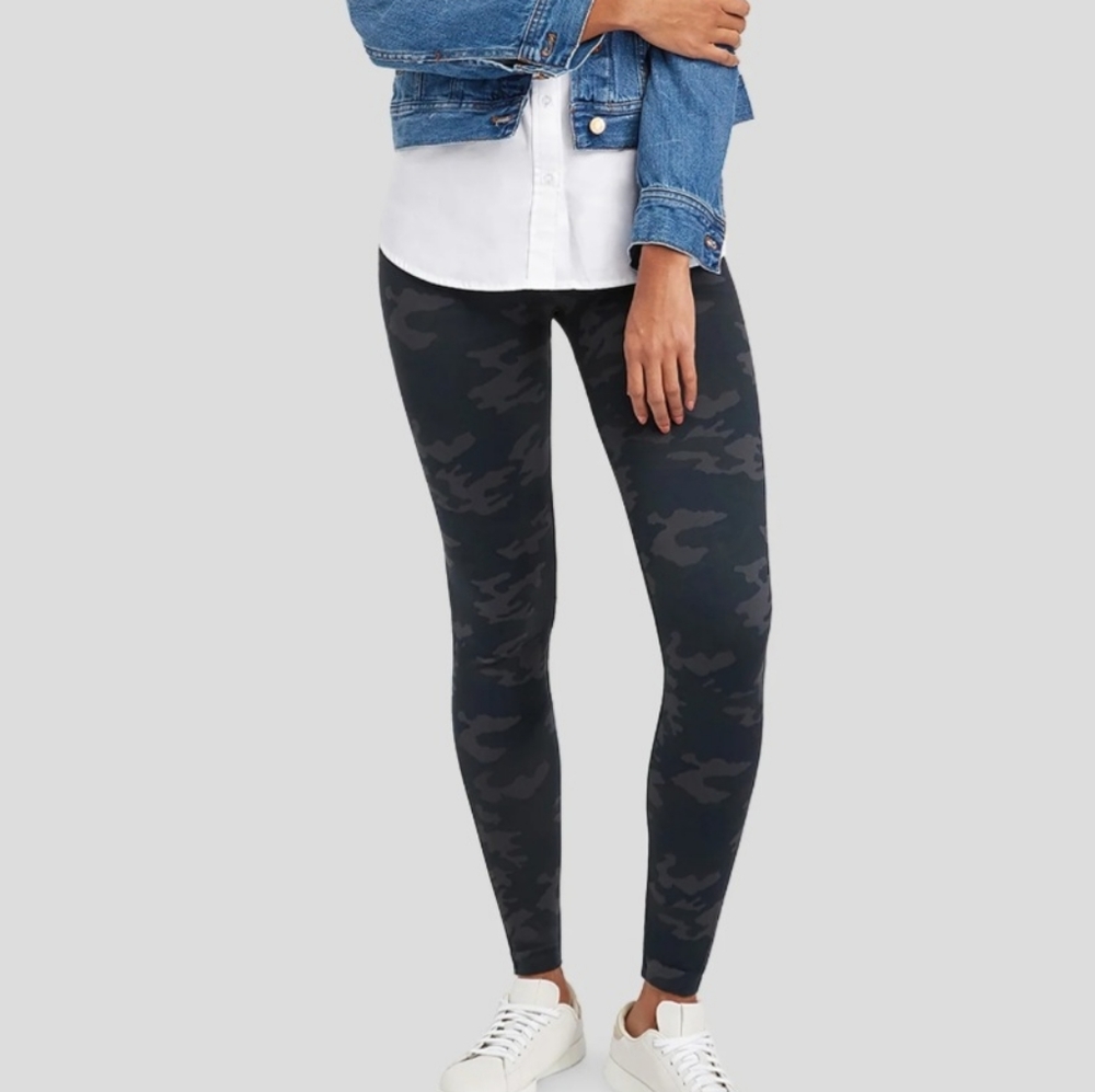 Spanx Look at Me Now leggings black camo